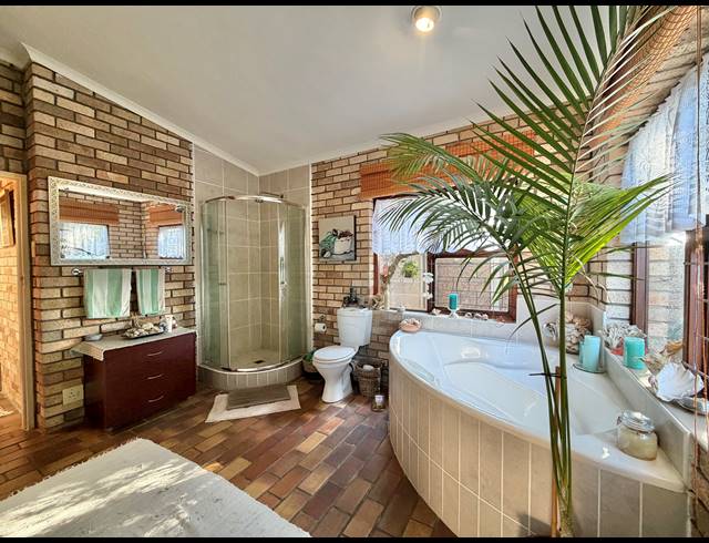 4 BEDROOM HOUSE FOR SALE IN KABELJAUWS